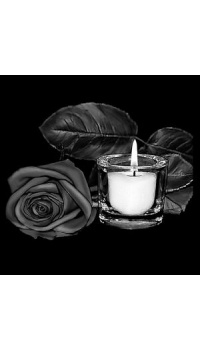 Горящая свеча с розой на памятник